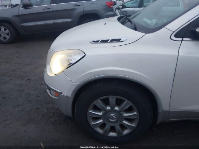 Buick Enclave Premium Image 14