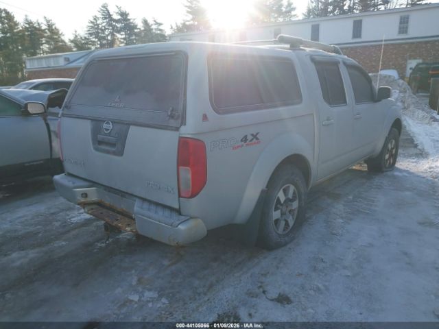 Nissan Frontier Pro-4x Image 16