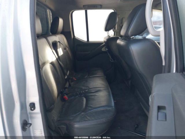 Nissan Frontier Pro-4x Image 12